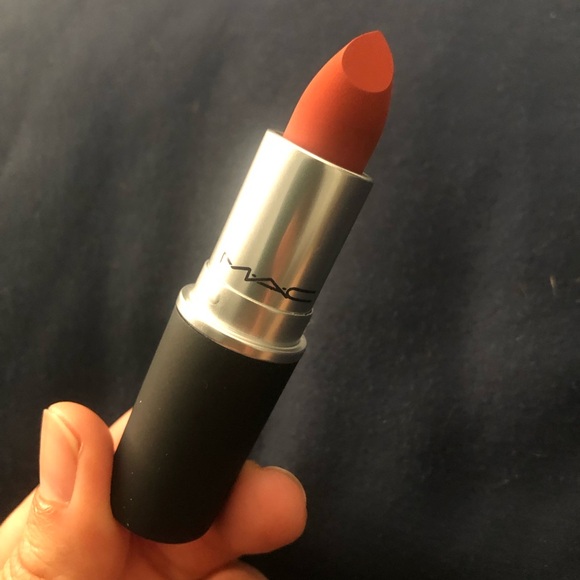 NEW MAC LIPSTICK | Devoted to Chili - Picture 2 of 3